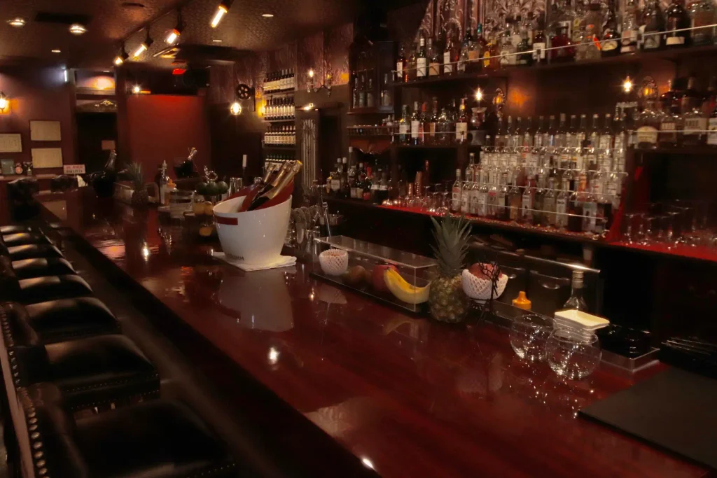 心斎橋のおすすめバー Osaka Cocktail Library Akashic Records