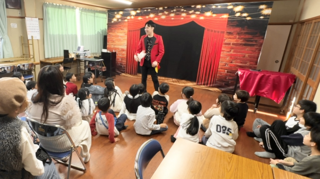 マジシャン 大阪
子ども会に出張マジックショー