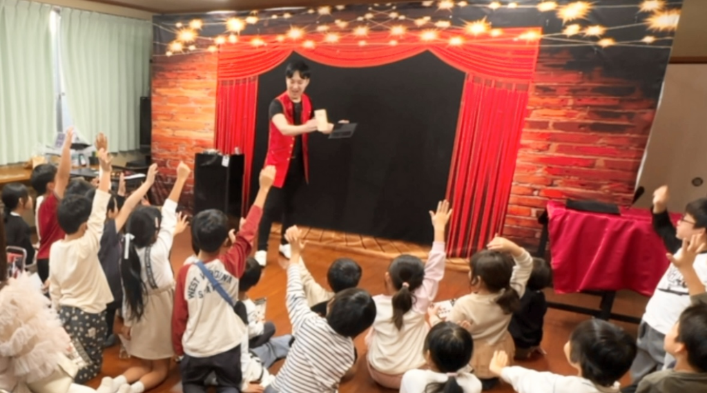 マジシャン 大阪
子ども会に出張マジックショー