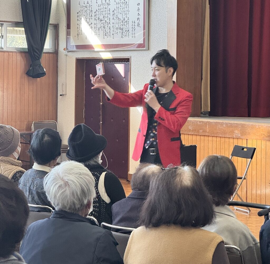 マジシャン 奈良県
奈良県敬老会に出張マジックショー