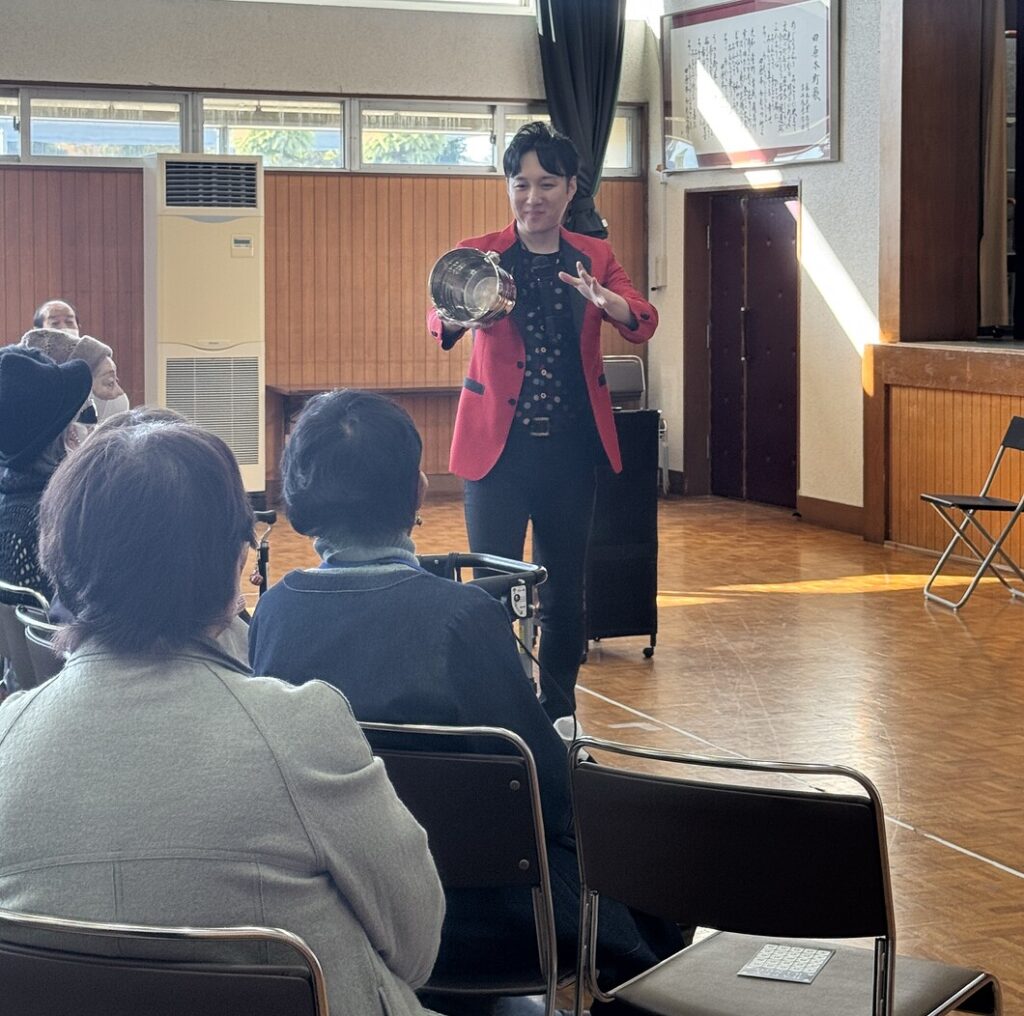 マジシャン 奈良県
奈良県敬老会に出張マジックショー