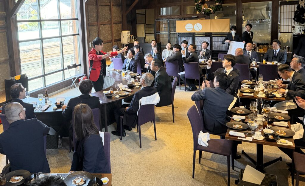 兵庫県にマジシャンMASAを派遣
ホテルENに出張マジックショー