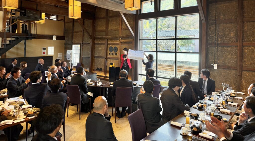 兵庫県にマジシャンMASAを派遣
ホテルENに出張マジックショー