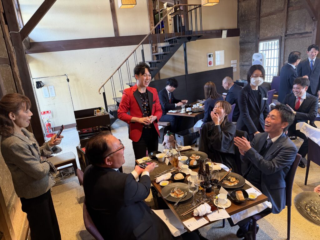 兵庫県にマジシャンMASAを派遣
ホテルENに出張マジックショー