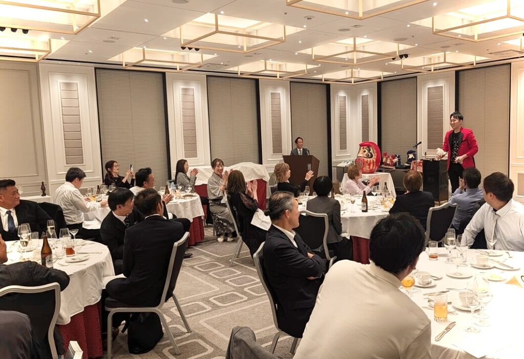 マジシャン　大阪
ヒルトンホテル大阪で企業50周年記念マジックショー｜出張マジシャン