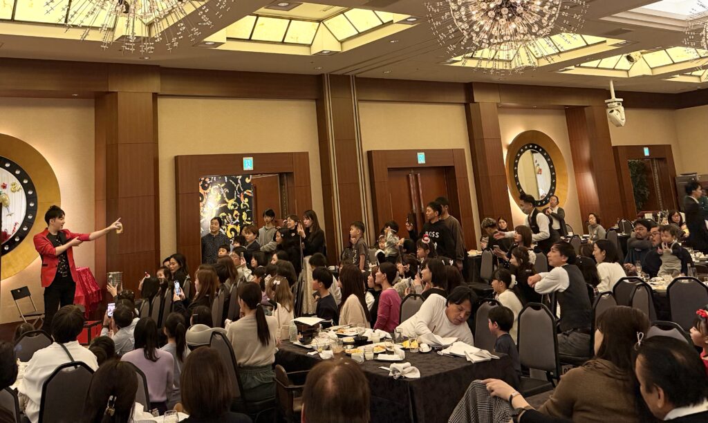 大阪のマジシャンMASAがエクシブ京都八瀬で開催されたマジカルディナーショーに出演