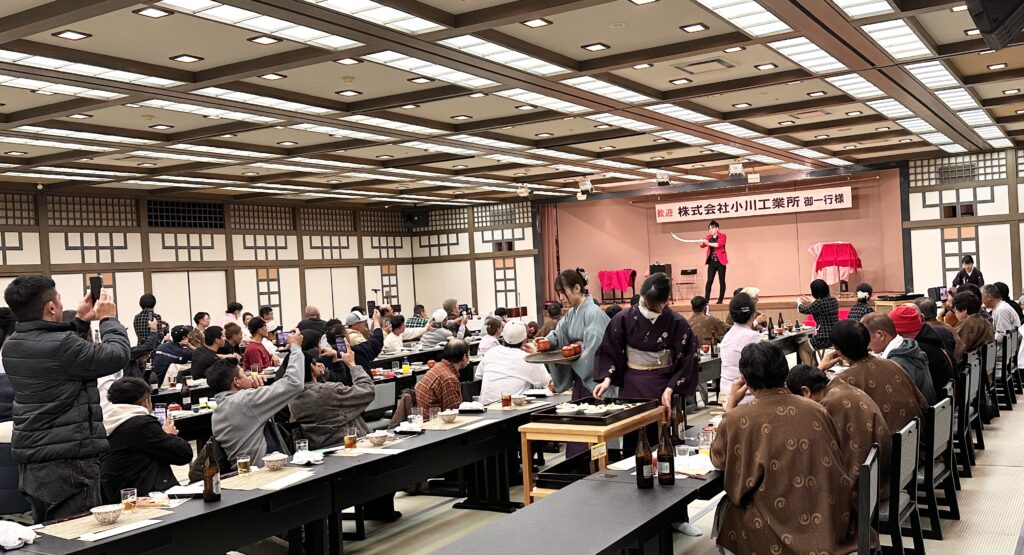 大阪のマジシャンMASAが愛媛県の道後温泉道後館に出張マジックショー