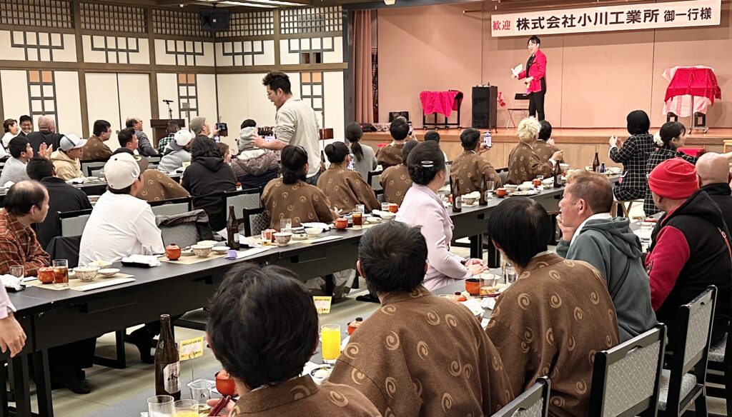 大阪のマジシャンMASAが愛媛県の道後温泉道後館に出張マジックショー