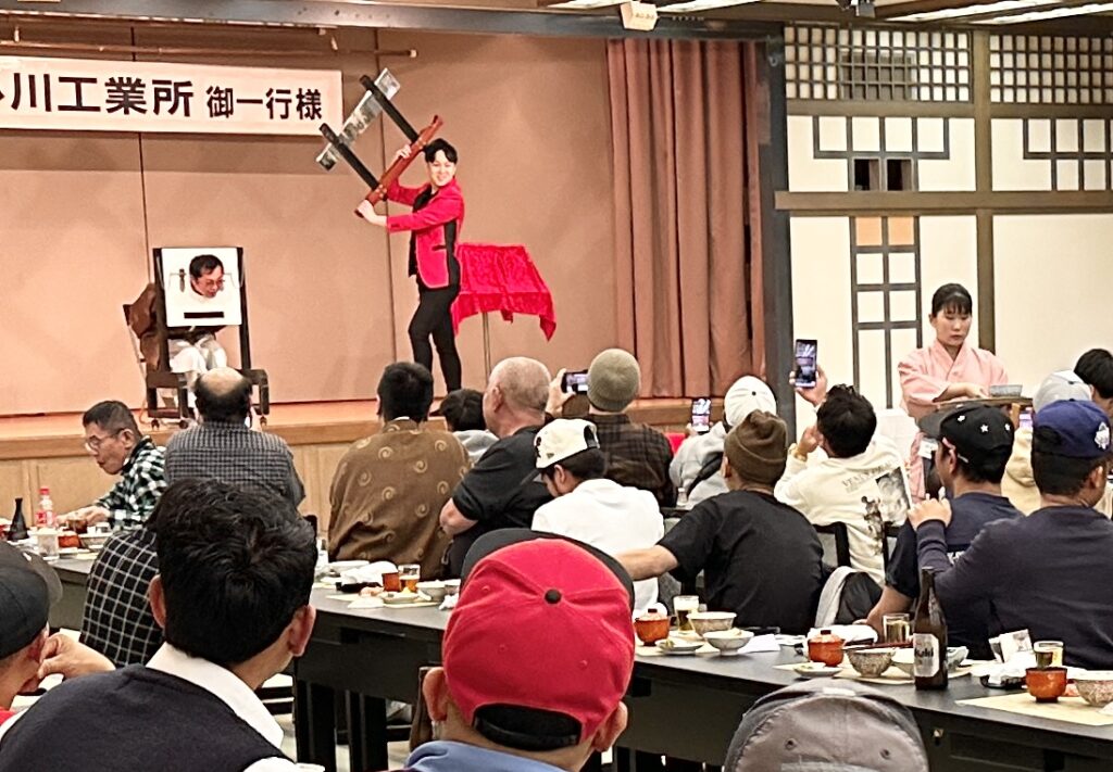 大阪のマジシャンMASAが愛媛県の道後温泉道後館に出張マジックショー