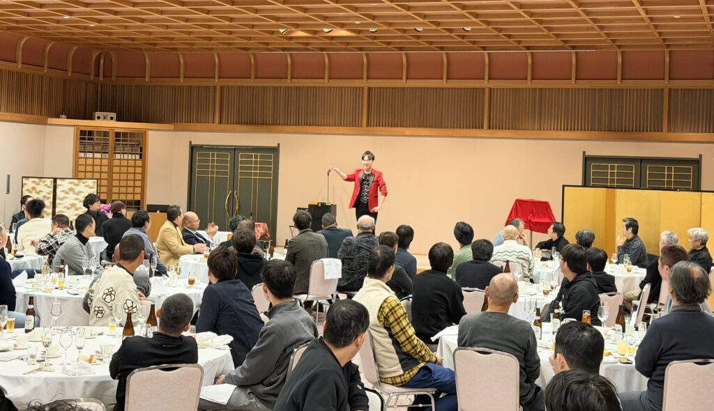 マジシャンＭＡＳＡが広島県尾道市の西山別館に出張マジックショー