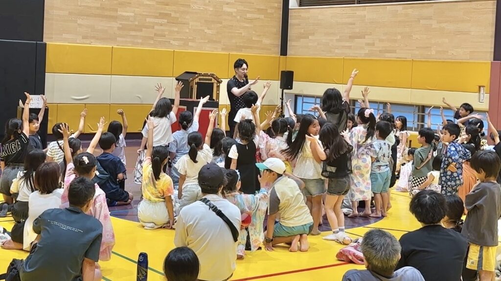 大阪のマンション夏祭りでマジックショー