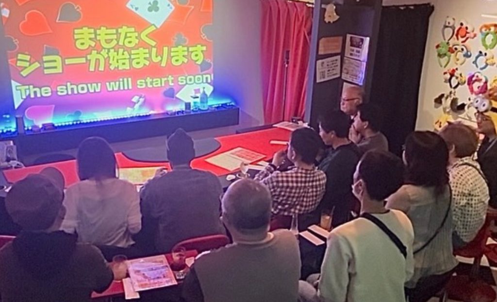 大阪のマジックバー イレブンの雰囲気