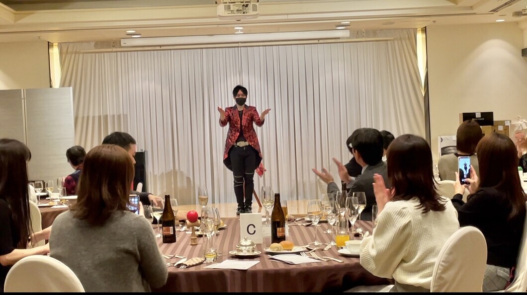 大阪のマジシャンMASA「マジシャン派遣」「出張マジック」お任せください♪♪ 余興のプロです!!