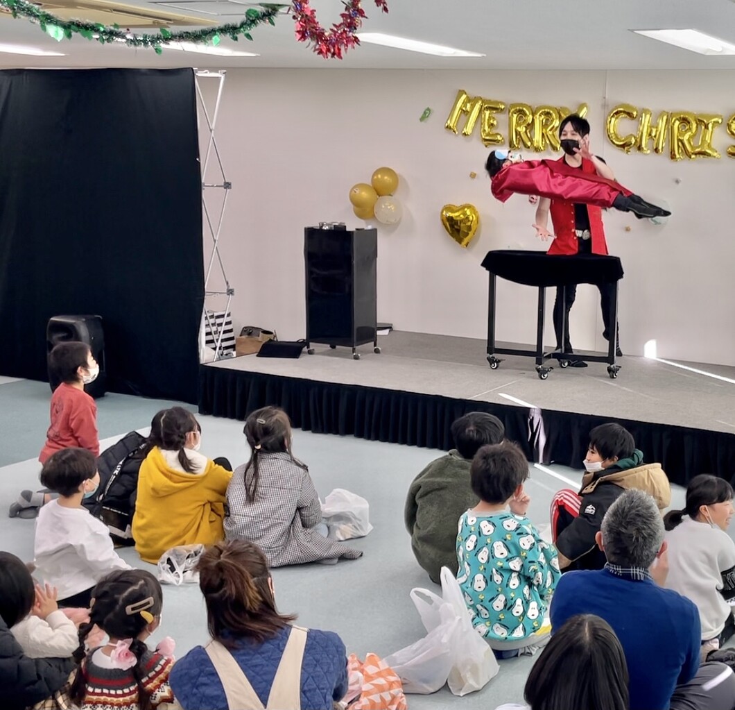 大阪のマジシャンMASA「マジシャン派遣」「出張マジック」お任せください♪♪ 余興のプロです!!