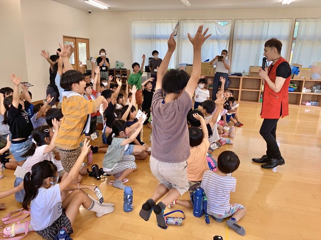 幼稚園出張イベント・保育園出張イベント・子供会出張イベントをマジシャンMASAが盛り上げます