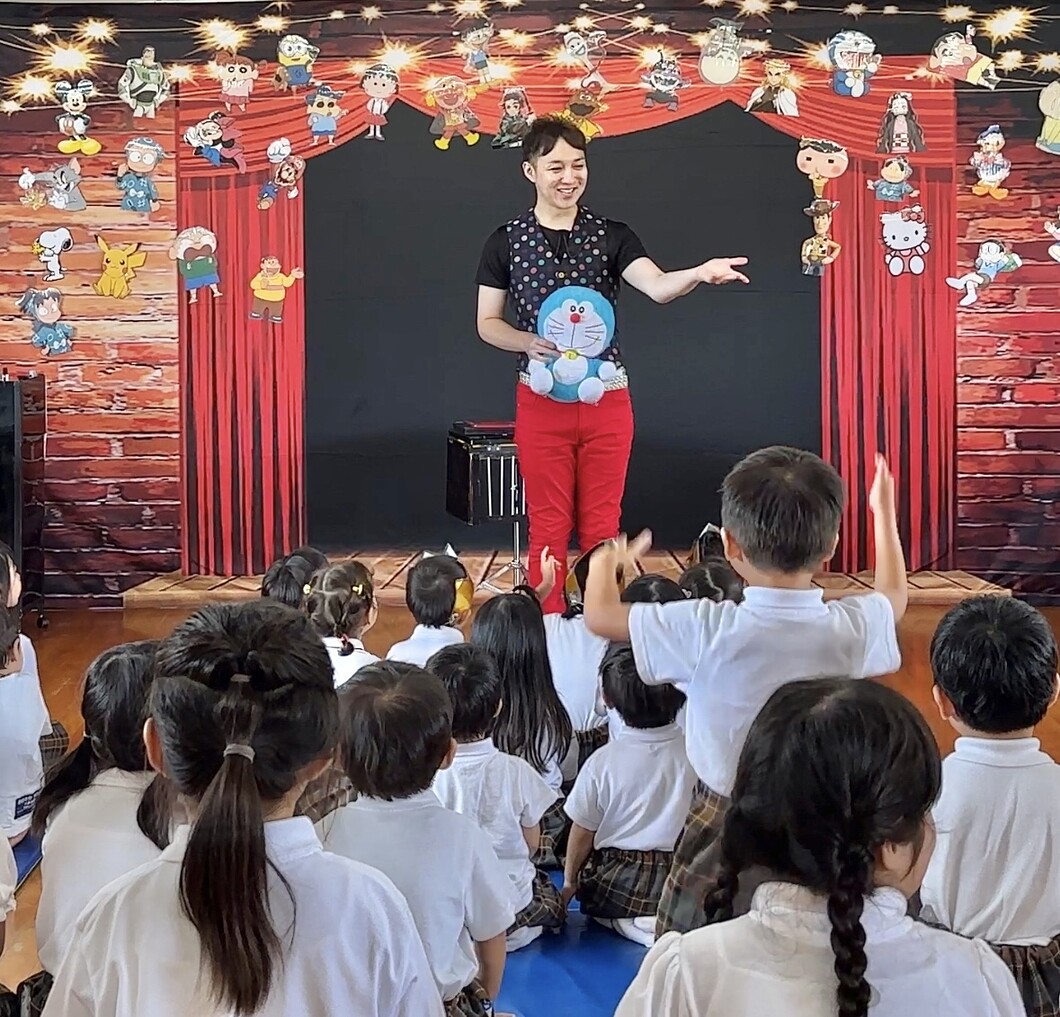 大阪のマジシャンMASA「マジシャン派遣」「出張マジック」お任せください♪♪ 余興のプロです!!