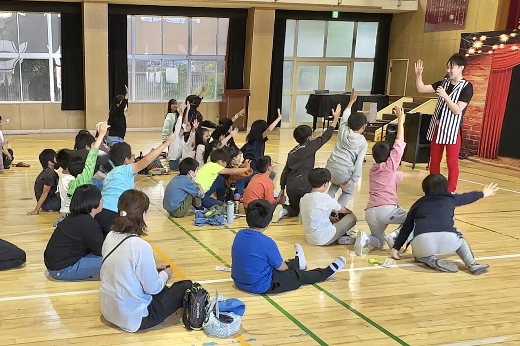 大阪のマジシャンMASA「マジシャン派遣」「出張マジック」お任せください♪♪ 余興のプロです!!