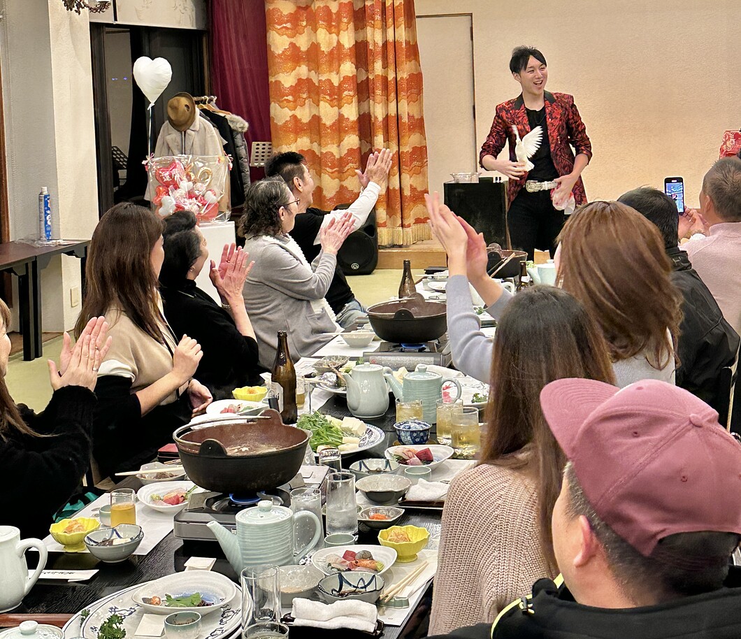 大阪のマジシャンMASA「マジシャン派遣」「出張マジック」お任せください♪♪ 余興のプロです!!