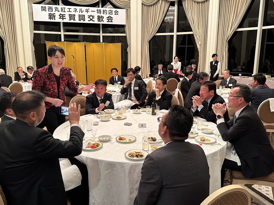 大阪のマジシャンMASA「マジシャン派遣」「出張マジック」お任せください♪♪ 余興のプロです!!