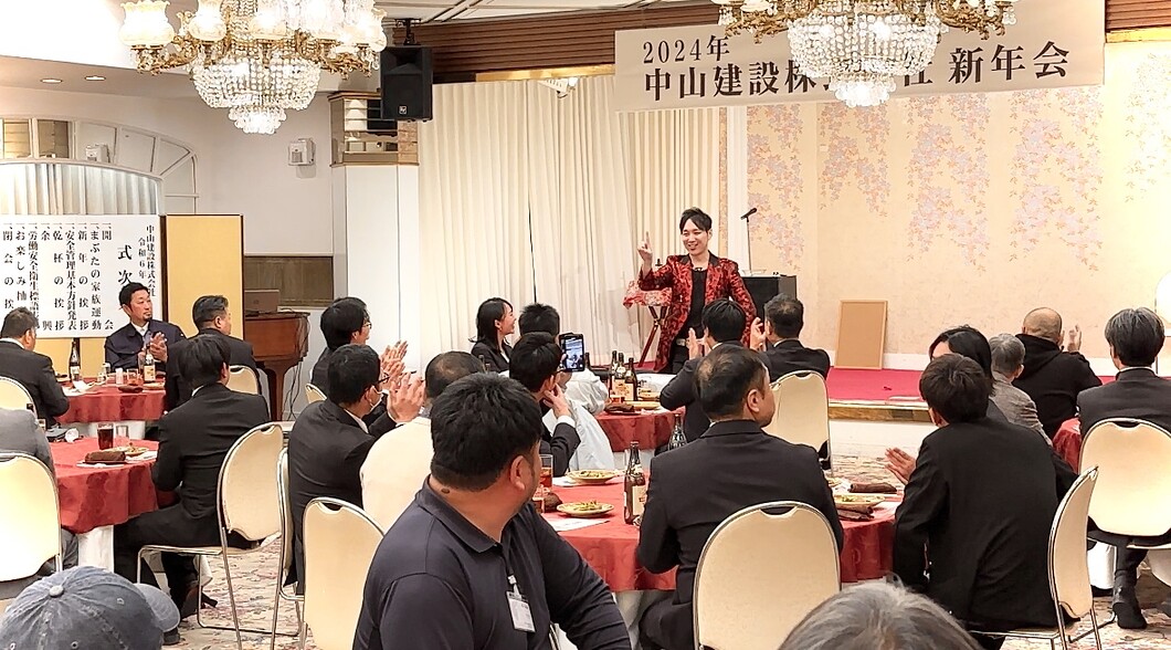 大阪のマジシャンMASA「マジシャン派遣」「出張マジック」お任せください♪♪ 余興のプロです!!