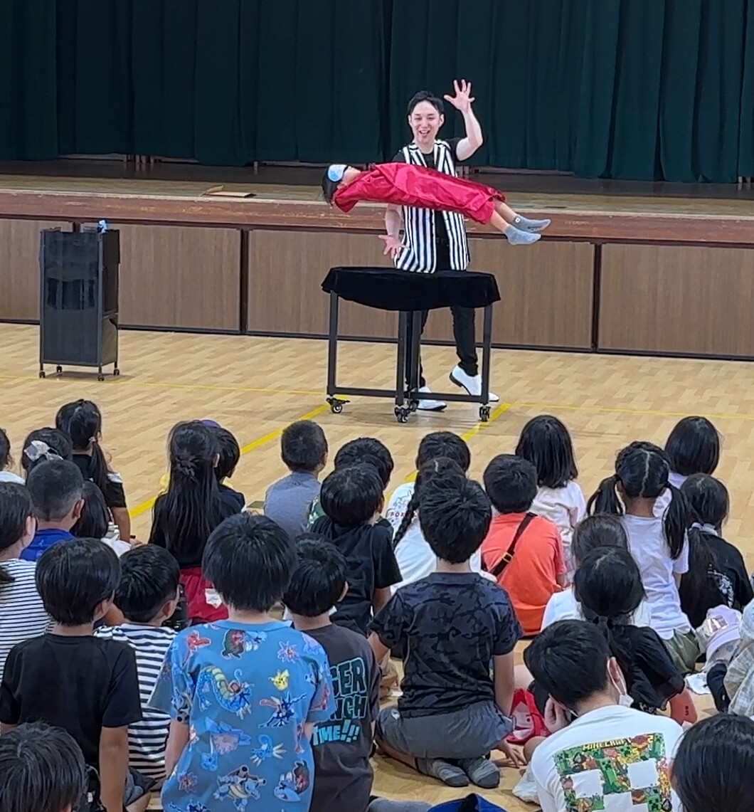 幼稚園出張イベント・保育園出張イベント・子供会出張イベントをマジシャンＭＡＳＡが盛り上げます