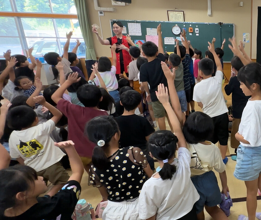 幼稚園出張イベント・保育園出張イベント・子供会出張イベントをマジシャンMASAが盛り上げます
