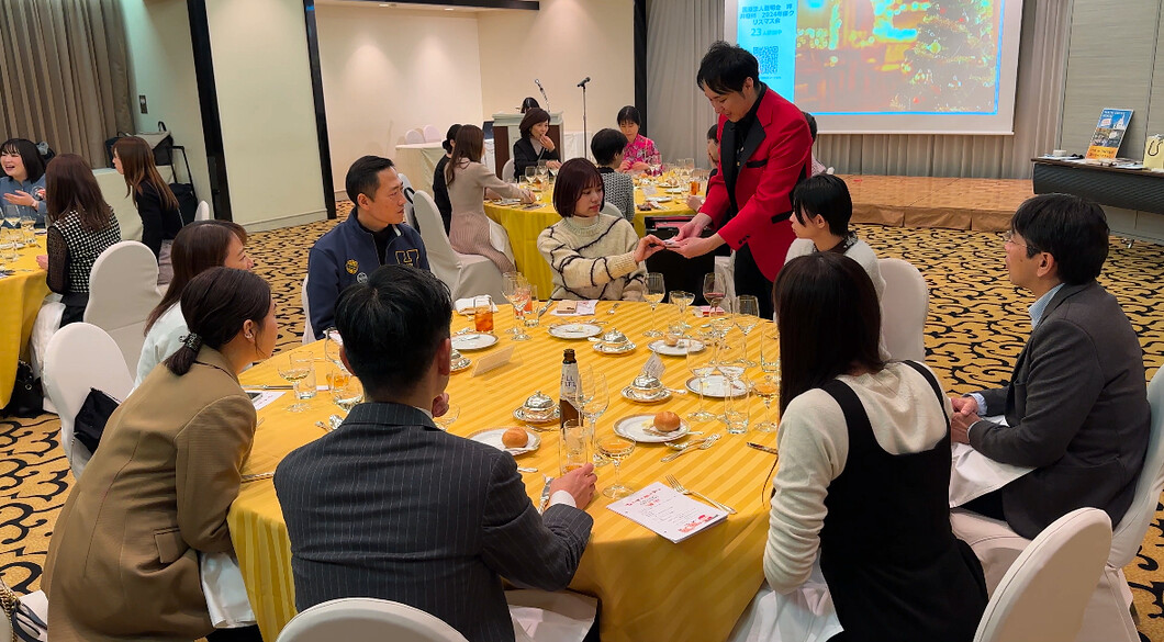 大阪のマジシャンMASA「マジシャン派遣」「出張マジック」お任せください♪♪ 余興のプロです!!