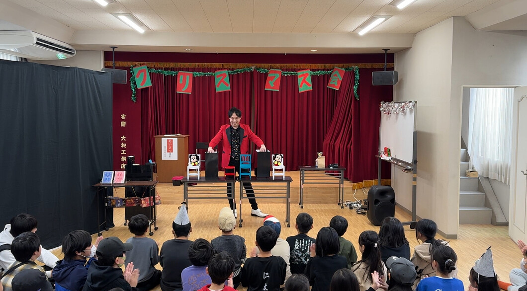 大阪のマジシャンMASA「マジシャン派遣」「出張マジック」お任せください♪♪ 余興のプロです!!