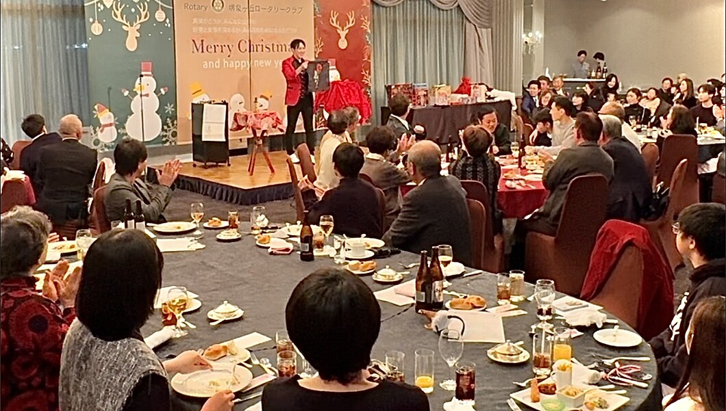 大阪のマジシャンMASA「マジシャン派遣」「出張マジック」お任せください♪♪ 余興のプロです!!