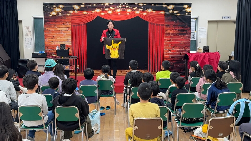 大阪のマジシャンMASA「マジシャン派遣」「出張マジック」お任せください♪♪ 余興のプロです!!