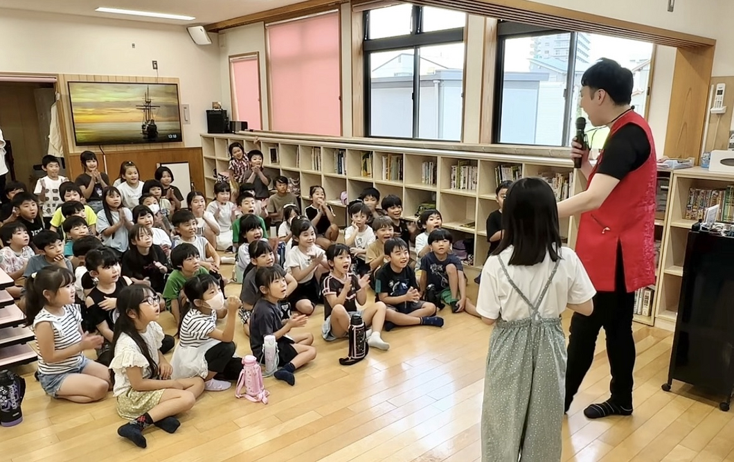 大阪のマジシャンＭＡＳＡ「マジシャン派遣」「出張マジック」お任せください♪♪　余興のプロです!!