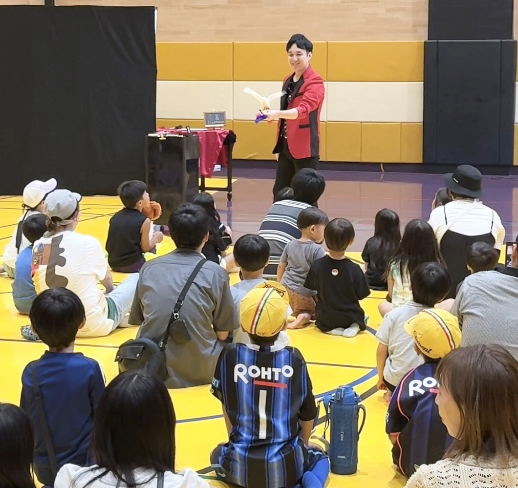 大阪のマジシャンＭＡＳＡ「マジシャン派遣」「出張マジック」お任せください♪♪　余興のプロです!!