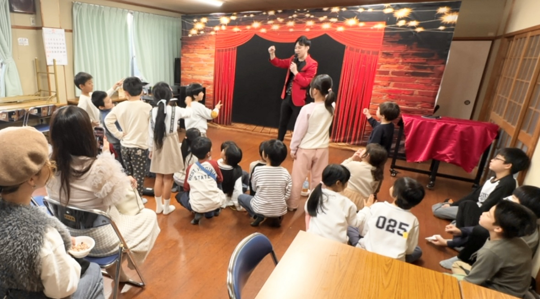 大阪のマジシャンＭＡＳＡ「マジシャン派遣」「出張マジック」お任せください♪♪　余興のプロです!!