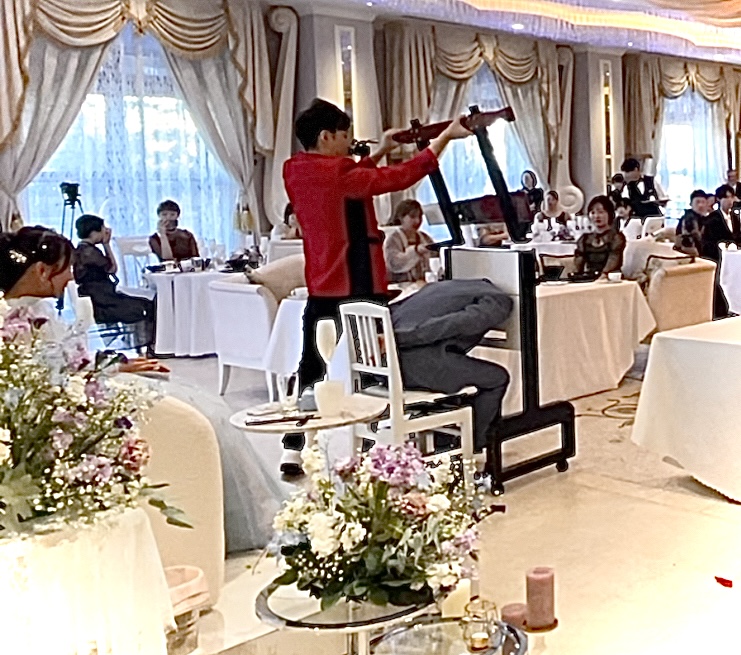 大阪のマジシャンMASA「マジシャン派遣」「出張マジック」お任せください♪♪ 余興のプロです!!