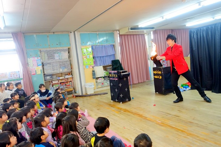 「堺市立百舌鳥保育所」幼稚園イベント・保育園イベント・子供会イベントを出張マジシャンMASAが盛り上げます♪