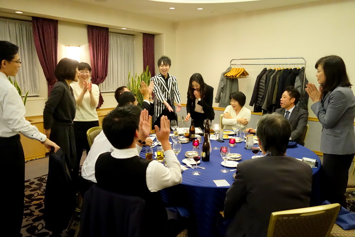 大阪の「マジシャン派遣」はＭＡＳＡにお任せ　余興のプロがどんなイベントでも盛大に盛り上げます!!