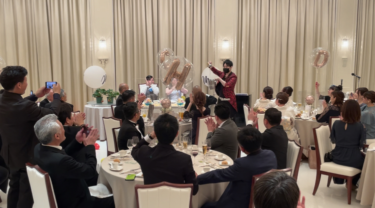 結婚式の余興はプロにお任せ